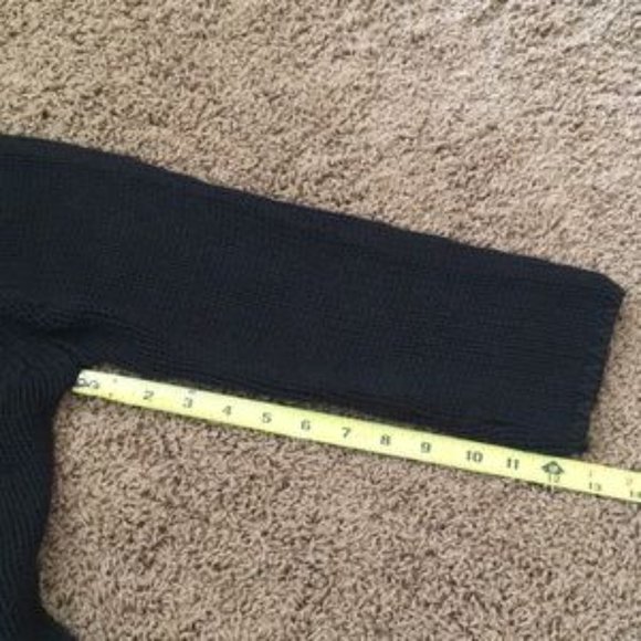 GAP Sweater w/ Box Neckline and 3/4 Sleeve - Picture 10 of 10